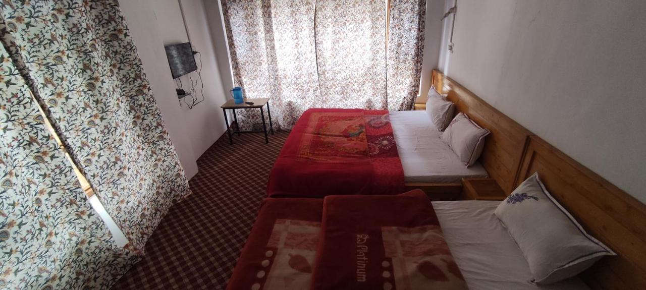 Jahangir Cottage Pahalgam Luaran gambar